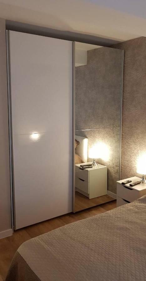 Luxury Apartments In Top City Center Varna 2 Exterior foto